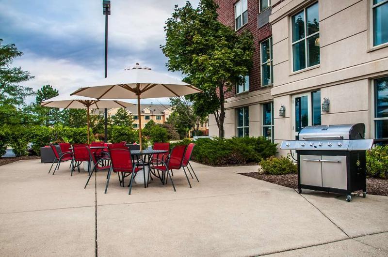 Towneplace Suites By Marriott Chicago Schaumburg Exterior foto