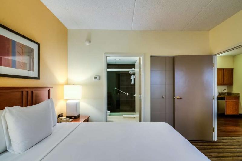 Towneplace Suites By Marriott Chicago Schaumburg Exterior foto